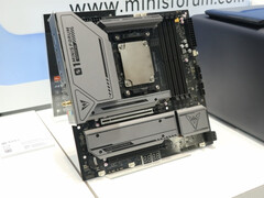 DeskMini F1FGM оснащена чипсетом AMD X870 на материнской плате формата Micro-ATX. (Источник изображения: via PC Watch)