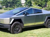 Кибергрузовик Tesla отзывается уже в пятый раз за год после начала продаж. (Источник изображения: Википедия)