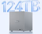 Модель Wildcat Lake NAS поставляется с впаянным накопителем UFS 3.1. На снимке: рекламное изображение модели ME Pro 304 с выделенными параметрами общей емкости накопителя.