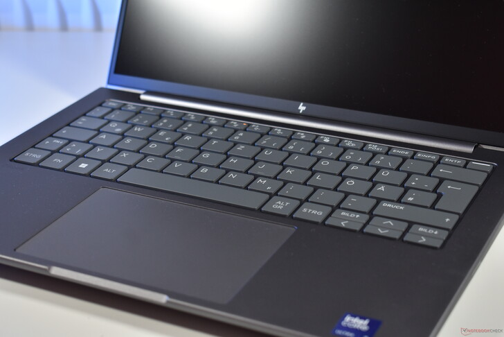HP ZBook 8 G1i 14: Клавиатура
