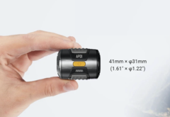 Воздушный насос AP01 исключительно компактен, но для его работы необходим блок питания.