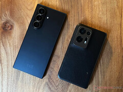 Galaxy Z Fold7 рядом с Oppo Find N2. (Источник изображения: Notebookcheck)