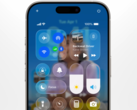 Дизайн программного обеспечения Liquid Glass сильно влияет на эстетику iOS Control Central. (Источник изображения: Apple на YouTube)