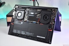Внутреннее устройство Lenovo ThinkPad X9-15p Gen 1 Aura Edition