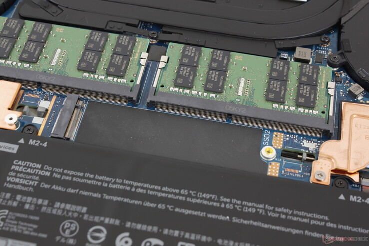 Вторая площадка M.2 свободна, можно установить ещё один накопитель на шине PCI-Express