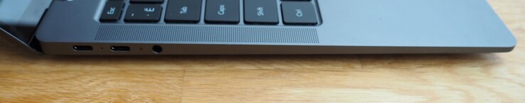 Левая сторона: USB-C 3.2 Gen 1, Thunderbolt 4, аудио разъемы