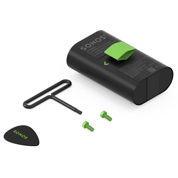 В комплект для замены батареи Sonos Play входят инструменты, необходимые для того, чтобы сделать это самостоятельно.