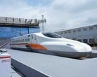 Вид спереди нового N700ST