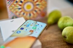 Смартфон Honor X80 Pro Max отличается ярким дисплеем, прочностью, а также подходит для использования в офисе.