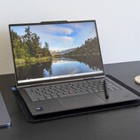 Обзор Lenovo ThinkPad X1 2-in-1 Gen 10: Превосходная эффективность Intel Lunar Lake