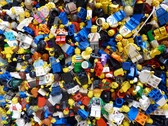 Изображение, показывающее множество LEGO на полу. (Источник изображения: Regenwolke0 - Pixabay)
