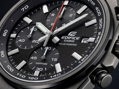 Крупный план циферблата часов Casio Edifice EFS-S660PB-1A.