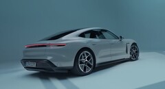 Стоимость Porsche Taycan 2025 года начинается чуть менее чем со 100 тысяч долларов за базовую модель. (Источник: Porsche)