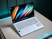 Обзор Asus Vivobook S 15 OLED - Новая эра ноутбуков благодаря Snapdragon X Elite?