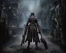 Официальный ключевой арт игры «Bloodborne», на котором изображен Охотник, стоящий на улицах Йхарнама