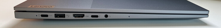 Слева: USB-C 3.2 Gen.2 (10 Гбит/с, DisplayPort Alt mode 1.4, Power Delivery), USB-A 3.2 Gen.1 (5 Гбит/с Powered), HDMI 2.1, USB-C 4.0 с Thunderbolt 4 (40 Гбит/с, DisplayPort Alt mode 1.4, Power Delivery 3.0), 3,5 мм аудиоразъем