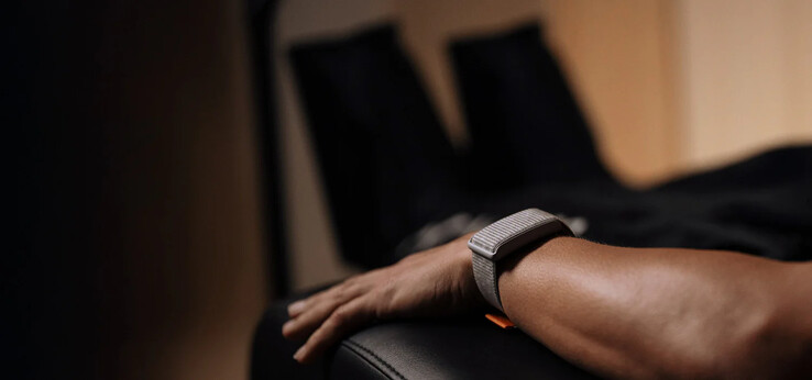 Белый/серый ремешок Amazfit Helio. (Источник изображения: Amazfit)
