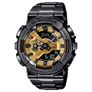 Часы G-Shock GM-110BD-1A9 с золотым циферблатом обрамлены полностью черным безелем из нержавеющей стали с ионным напылением