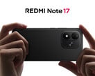 В Китае цена на Redmi Note 17 начинается примерно с 191 доллара. На снимке: рекламное изображение телефона, на котором видна его задняя панель.