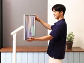 Samsung сочетает Smart Monitor M7 с универсальной подставкой. (Источник изображения: Samsung)