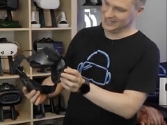 VoodooDE VR с предполагаемой гарнитурой Steam Frame.