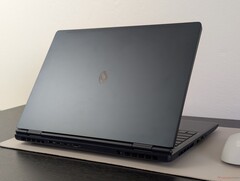 Alienware 16 Aurora может выглядеть очень похоже на модель 16X Aurora, но есть несколько важных отличий (Источник изображения: Notebookcheck)