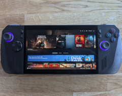 Bazzite на ROG Ally X - это простой способ превратить Ваш карманный компьютер в привлекательную альтернативу Steam Deck (Источник изображения: Notebookcheck)