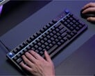 Игровая клавиатура Logitech G316 X на рабочем столе