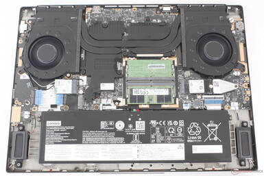 Блок охлаждения Legion 7 16 рассчитан на 145 Вт. (Источник изображения: Notebookcheck)