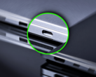 Surface Laptop Ultra оснащен новым портом USB-C увеличенного размера.
