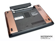 На днище Dell Vostro 3450 присутствует большой люк,