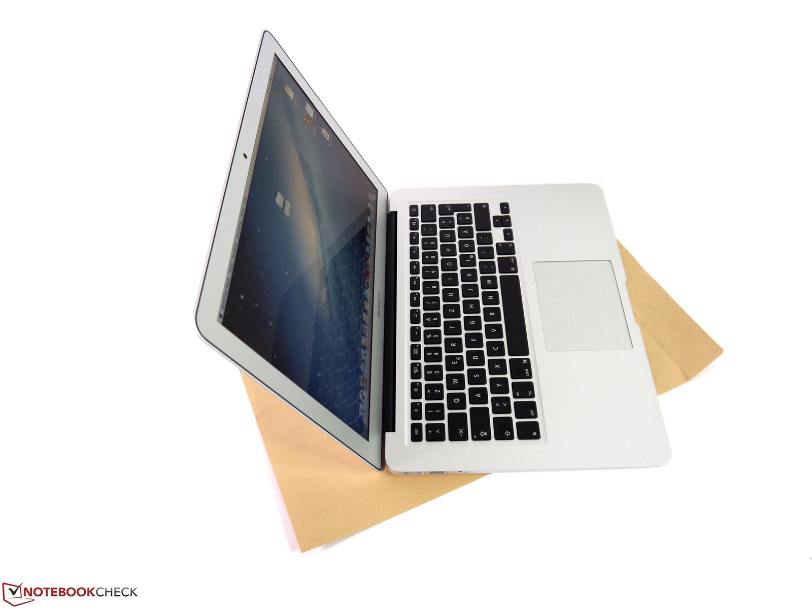 Ноутбук Macbook Air 13 Md761