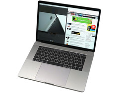 Apple MacBook Pro 15 (Late 2016, 2.6 ГГц). Тестовый экземпляр приобретён нами в немецком онлайн-магазине Apple