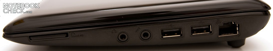 Справа: 2 USB, адудио разъемы (выход для наушников и вход для микрофона) и хорошо спрятанный 2-в-1 кардридер: SD (SDHC), MMC