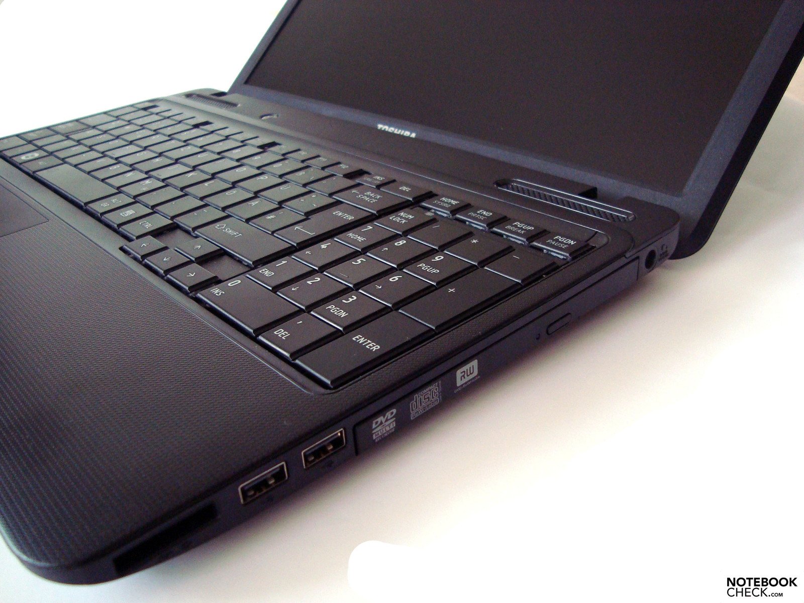 Ноутбук Toshiba Satellite L650d-120 Обзор