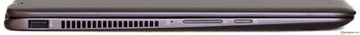 Слева: USB 3.0, решётка охлаждения, кнопки управления громкостью и питания