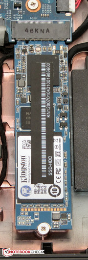 Используется SSD формата M.2.