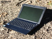 Eee PC 1016P оснащен Intel Atom N455.