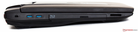 Слева: Kensington, 2 порта USB 3.0, привод Blu-ray, SD-картридер