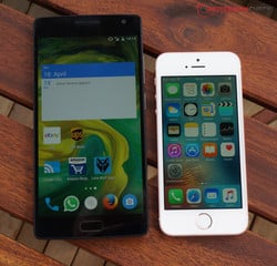 Сравнение размеров: OnePlus 2 и Apple iPhone SE