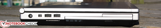Слева: Картридер, вход питания, FireWire, 2 x USB 3.0, DVD привод, ExpressCard54