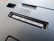 К ноутбуку можно подключить репликатор портов, но в комплект он не включен.