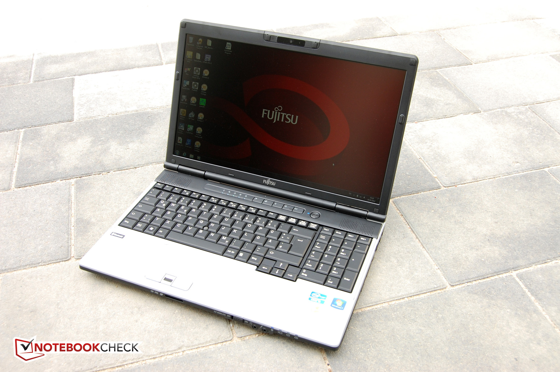 Ноутбук 15.6 Fujitsu Lifebook Ah532 Отзывы