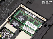 Память DDR3 состоит из дух модулей по 2048 Мб.