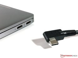 Батарея заряжается только через USB-C
