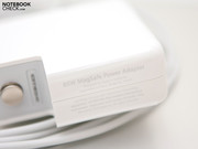 85-ваттный адаптер питания оптимизирован для использования с Mac OS X.