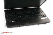 Lifebook AH502 дешёвый лаптоп низкого ценового диапозона.