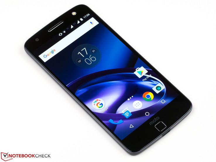 Lenovo Moto Z (XT1650-03). Выражаем благодарность немецкому офису Lenovo за тестовое устройство.