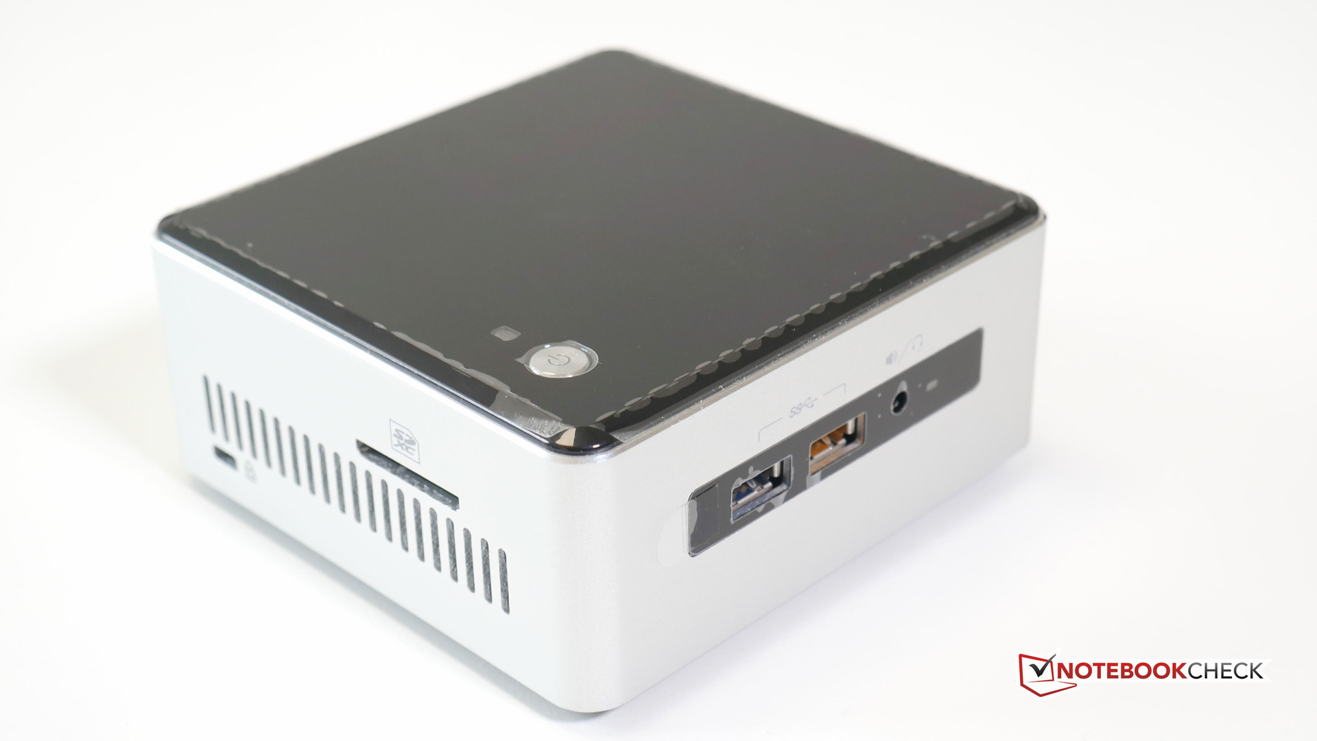 Сегодня в обзоре: мини-ПК Intel NUC 6i5SYH.