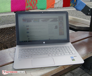 HP Envy 15 на улице